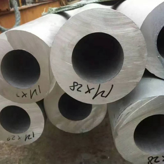 Big Thick Wall Threaded Stainless Steel Pipe